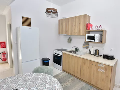 Linovrochi House – Εξοχική κατοικία στο Βασιλικό Πλήρης κουζίνα