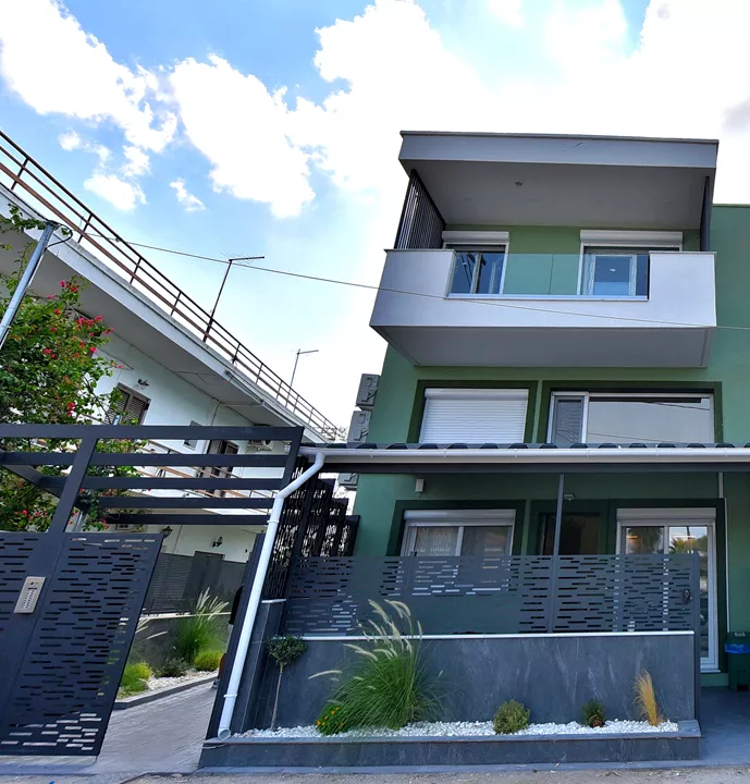 Artemis - Διαμέρισμα με πατάρι στο κέντρο της Ερέτριας