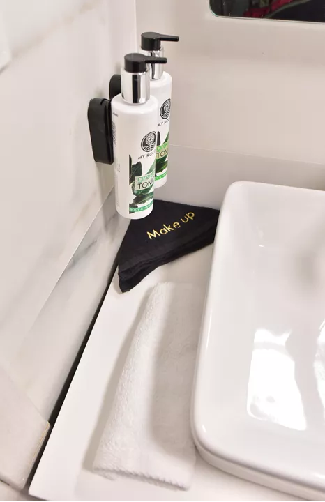 Artemis - Διαμέρισμα με πατάρι στο κέντρο της Ερέτριας