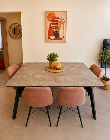 Apollo - Οικογενειακό διαμέρισμα στο κέντρο της Ερέτριας Τραπεζαρία