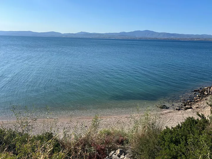 Linovrochi House – Εξοχική κατοικία στο Βασιλικό