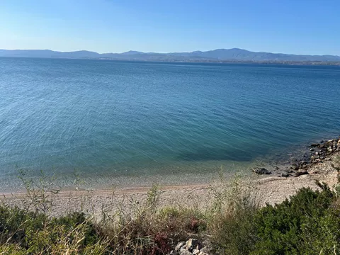 Linovrochi House – Εξοχική κατοικία στο Βασιλικό Παραλία