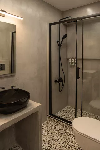 Hermes – Deluxe apartment at the center of Eretria Bathroom